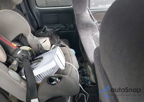 2002 Chevrolet Silverado 1500 Ls from USA, damaged, VIN 2GCEC19VX21429672